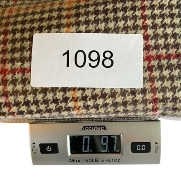 Soft & Cozy Reversible Knitted Scarf Plaid Houndstooth Academia - Picture 8 of 8